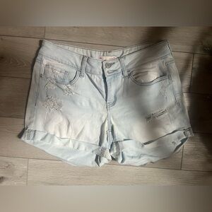 Light Wash Distressed Women’s Denim Shorts